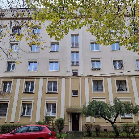 Jazz Apartament Czestochowa Centrum 2-Bedroom ภายนอก รูปภาพ