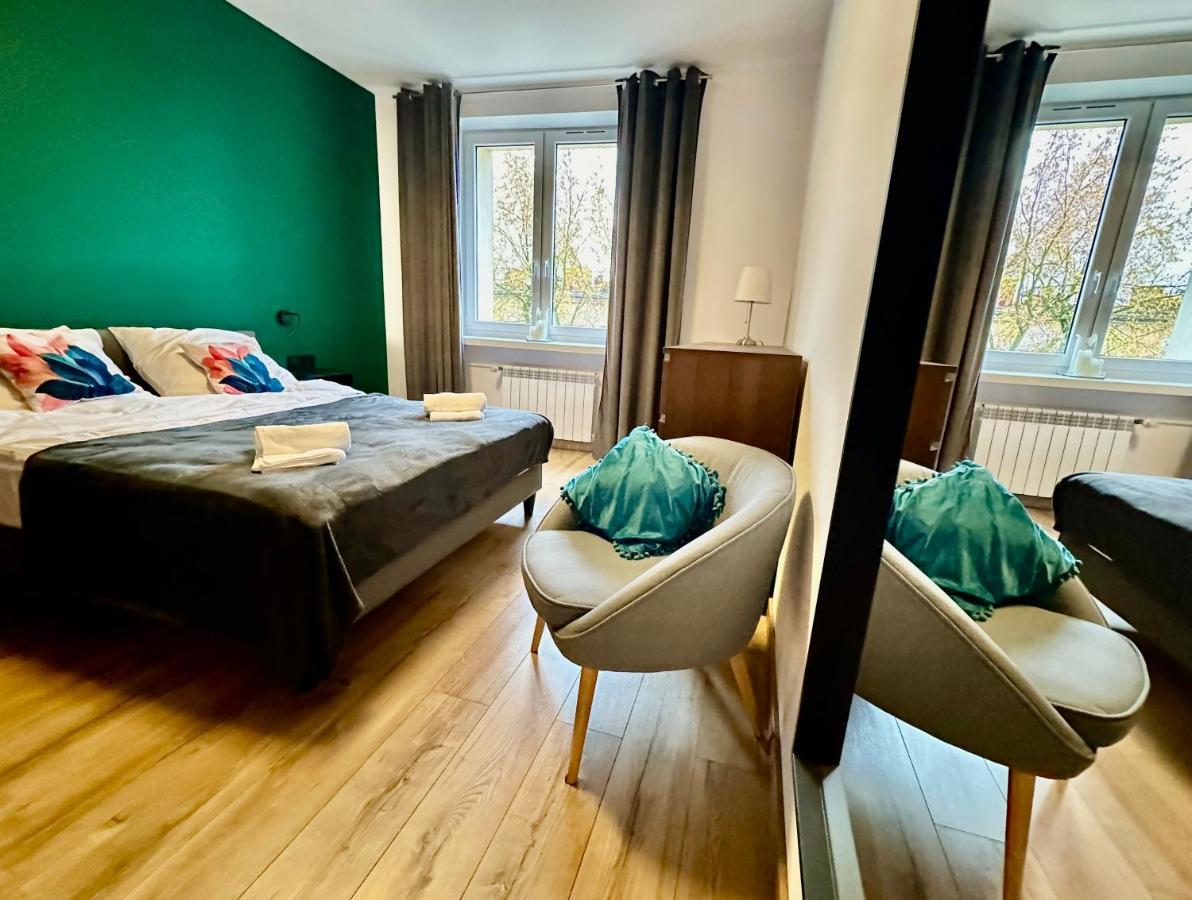Jazz Apartament Czestochowa Centrum 2-Bedroom ภายนอก รูปภาพ